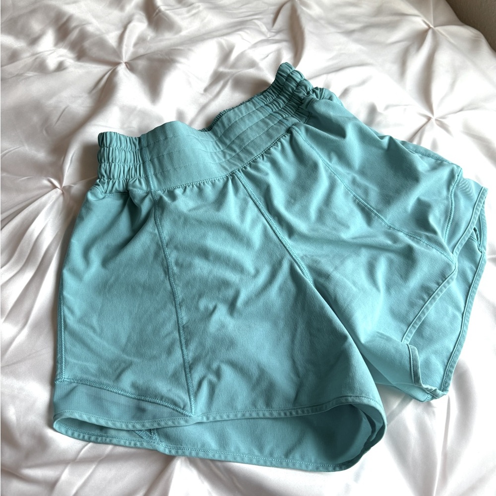 Lululemon Hotty Hot shorts